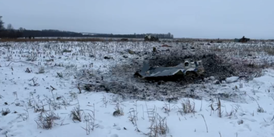 Rusi na olupini aviona pronašli tragove udara rakete