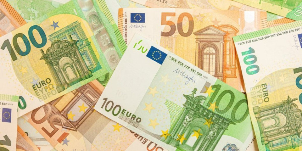 Počinje prijava za novu pomoć države! Evo kako da dobijete čak 5.000 evra!