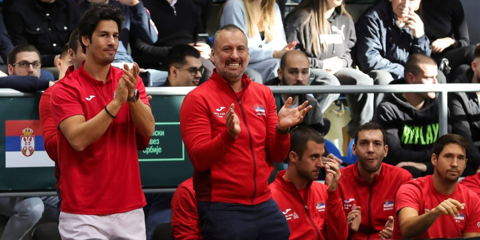 Haos: Bombaš bacio eksplozivnu napravu na restoran koji je u suvlasništvu žene srpskog tenisera!