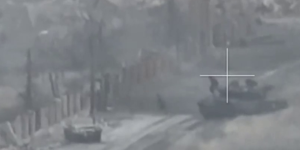(VIDEO) Pakao na frontu! Ukrajinski tenkovi upali u zasedu! Rusi prodiru ka Georgijevki i raznose oklopne jedinice Kijeva!