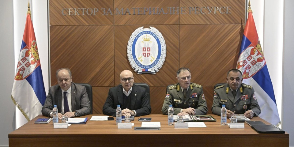Ministar Vučević na sastanku Radne grupe za aktiviranje obaveze služenja vojnog roka