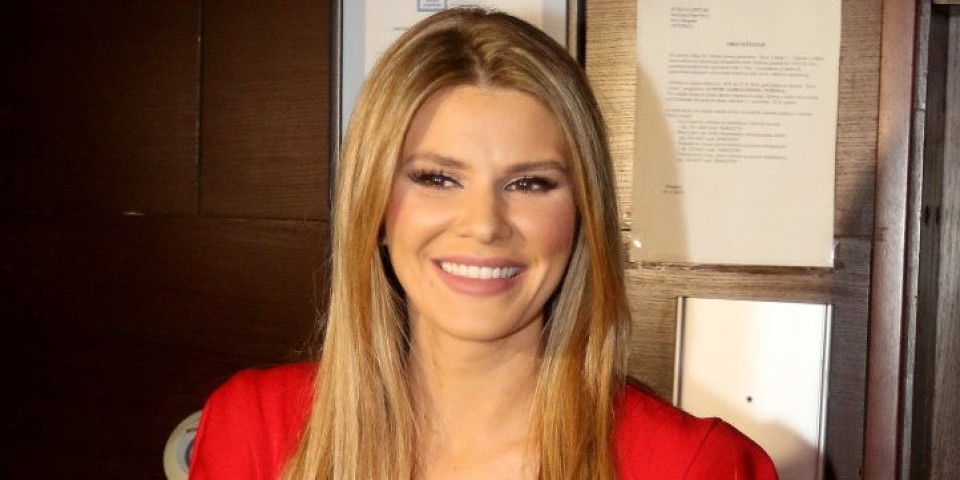 Melina od verenika dobila stan i to nije sve... Bivša žena Harisa Džinovića ubola premiju