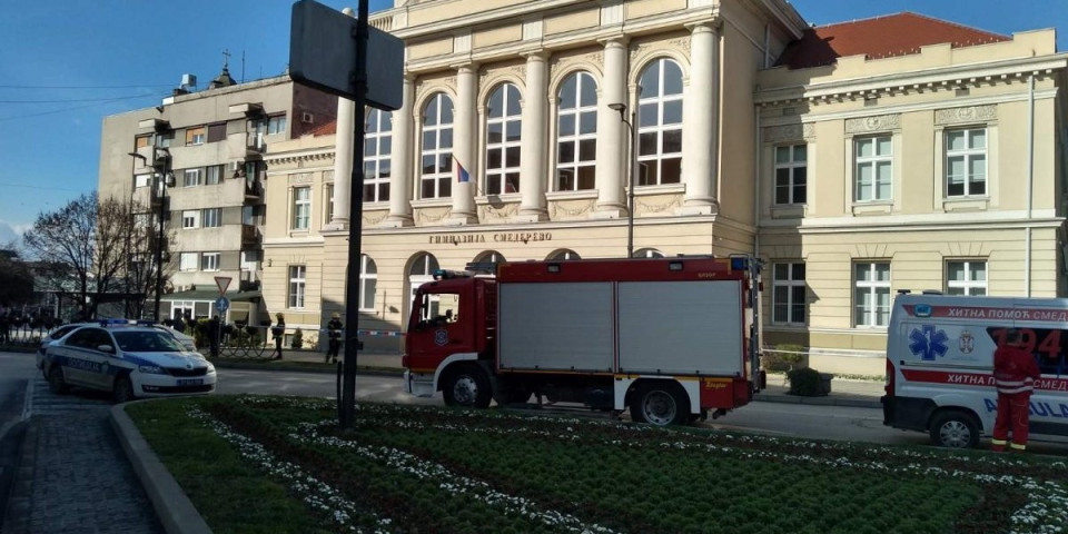 Dojava o bombi: Hitno evakuisani đaci smederevske gimnazije