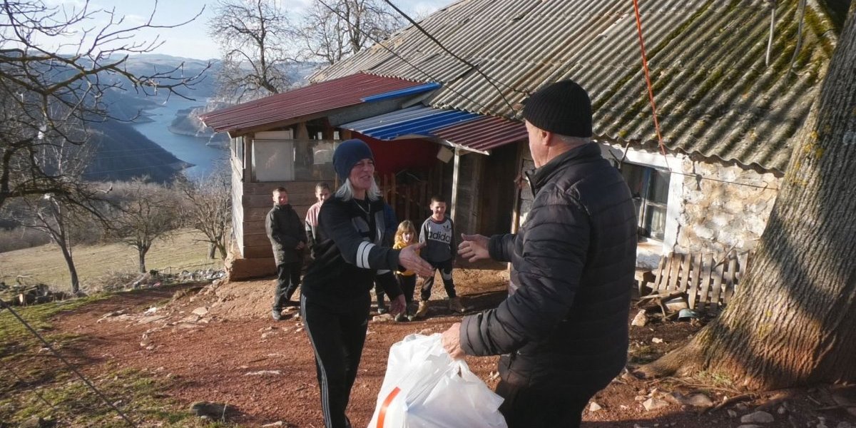Veliki humanitarac ovog kraja Hido Muratović poziva dobre ljude da mu se pridruže i da pomognu ovoj porodici
