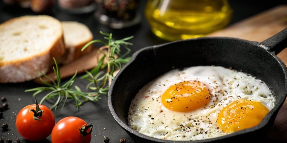 Pohovana jaja na oko! Recept koji ćete obožavati - postaće vaš omiljeni doručak