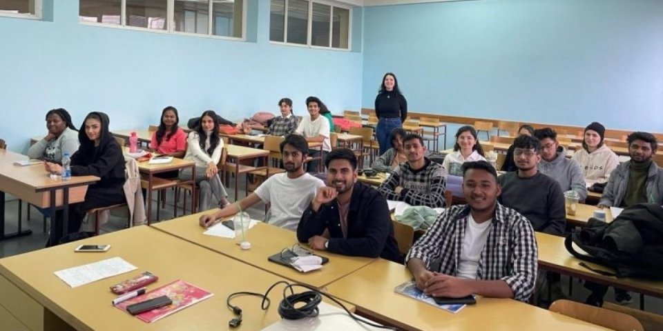 Volim srpski, bre! Više od 100 studenata stranaca u Kragujevcu redovno ide na časove srpskog iako studiraju na engleskom!