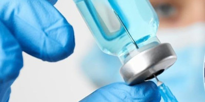 Iako je vakcina protiv HPV virusa u Srbiji besplatna već tri godine, odziv građana je i dalje veoma nizak, zbog čega stručnjaci upozoravaju na potrebu većeg informisanja i podizanja svesti o značaju imunizacije mladih.