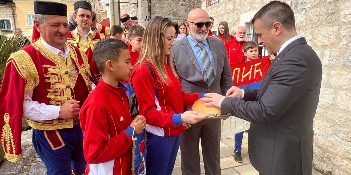 Milićević: Svi uz Vučića u borbi za napredak Srbije i očuvanje Kosova