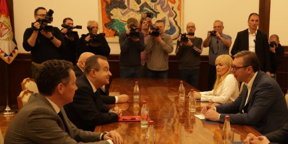 Vučić nastavio konsultacije o kandidatu za predsednika Vlade - Sastao se sa listom "Ivica Dačić - premijer Srbije"