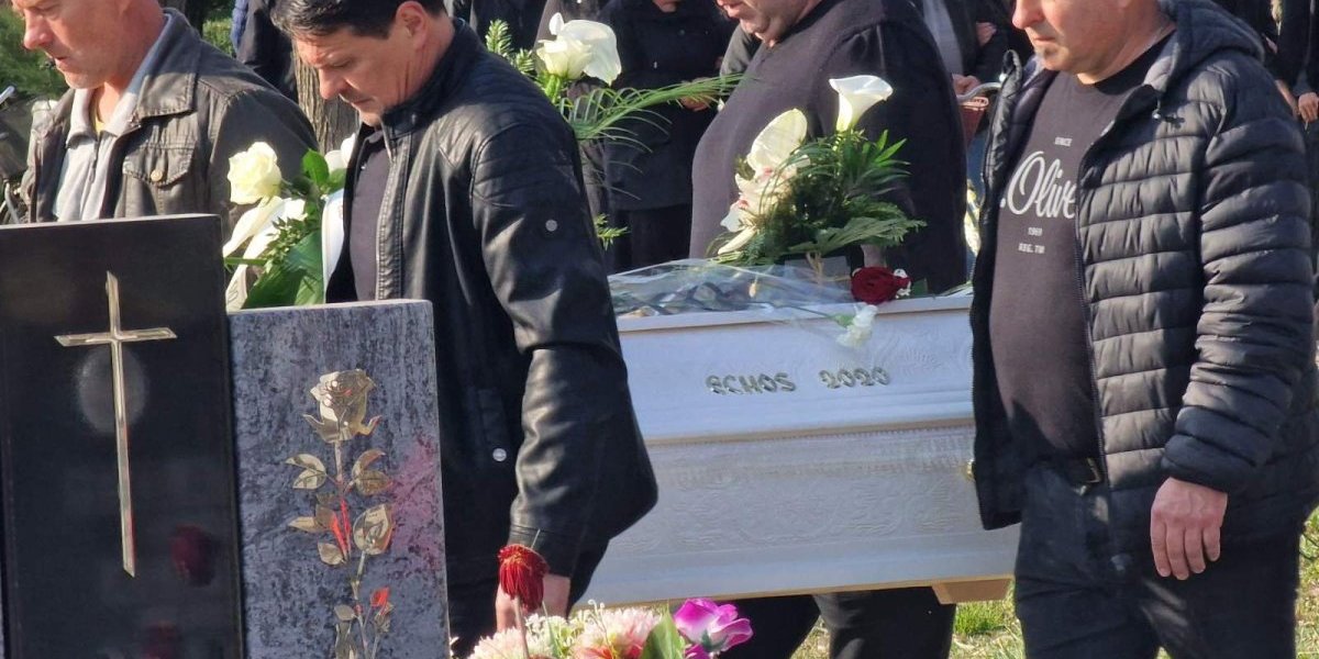 Kovčeg jednog od sinova Lava i Martine, Ehosa