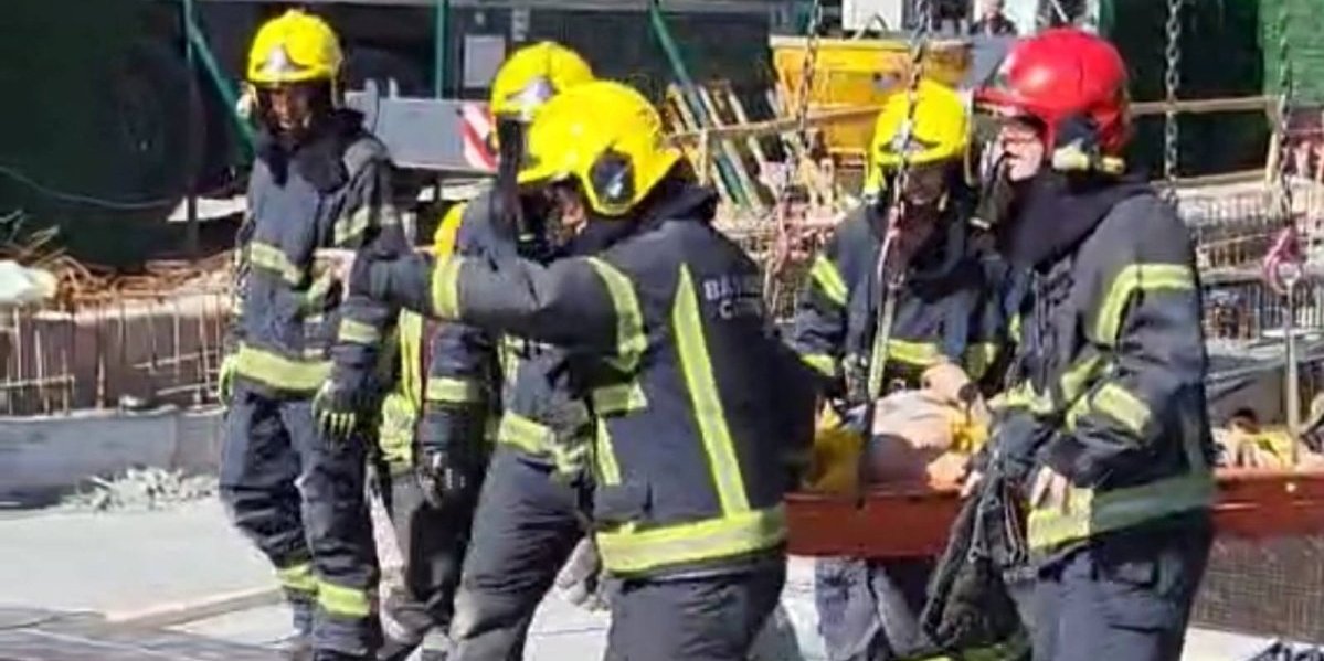 Radnik iz Turske pao sa skele na gradilištu! Iako nije životno ugrožen hitno prevezen u UKC Kragujevac