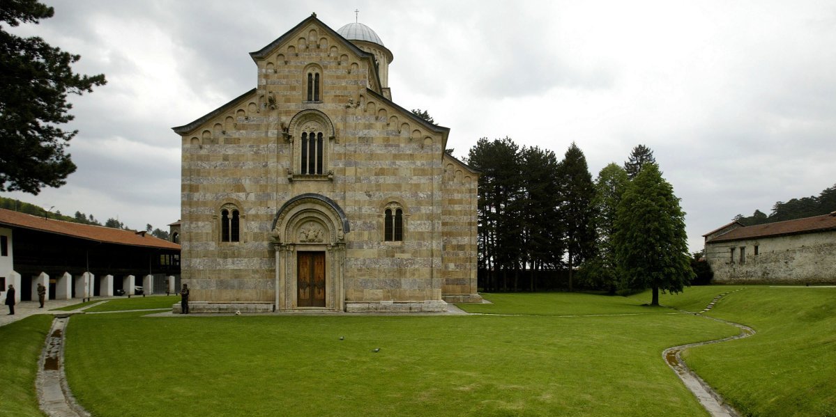 Eparhija raško prizrenska: U katastru uknjiženo zemljište manastira Visoki Dečani