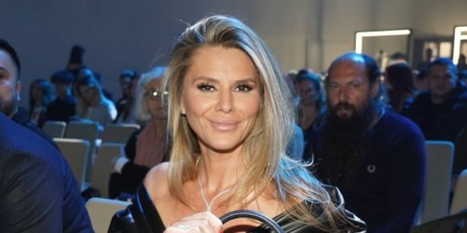 Dok javnost bruji o bogatom dečku Meline Džinović, evo šta radi Harisova bivša (FOTO)