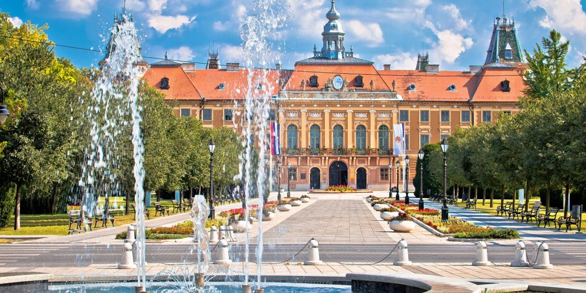 Ovaj prizor se vidi samo jednom u životu: Neobična životinja trči kroz Sombor, vatrogasci je jure (VIDEO)