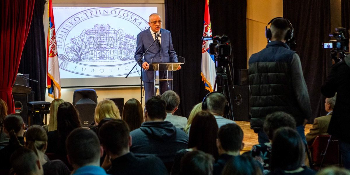 Subotica: Gradonačelnik Bakić prisustvovao obeležavanju Dana Hemijsko-tehnološke škole