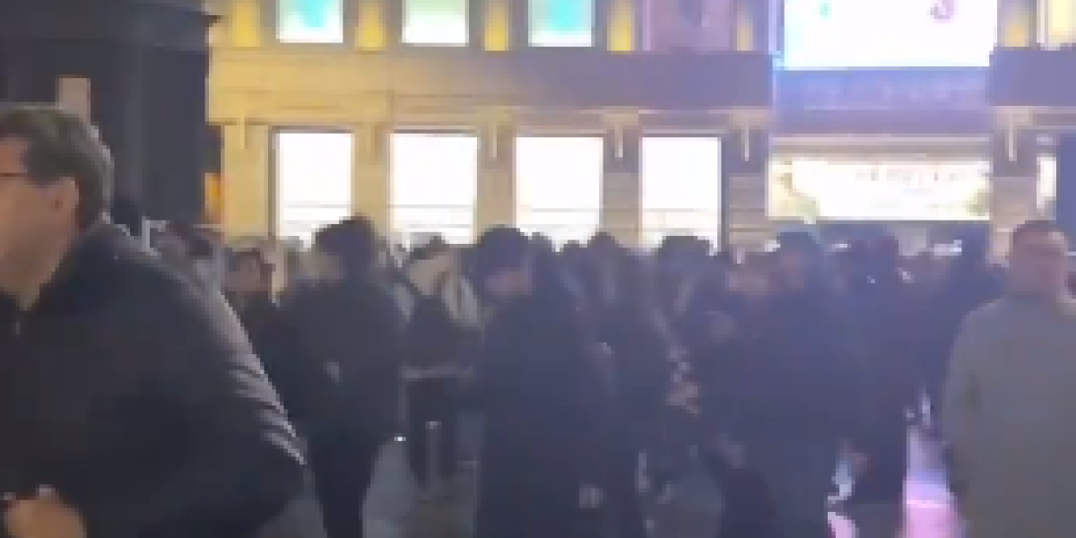 Evakuisan veliki tržni centar u Sankt Peterburgu: Snimci kruže društvenim mrežama