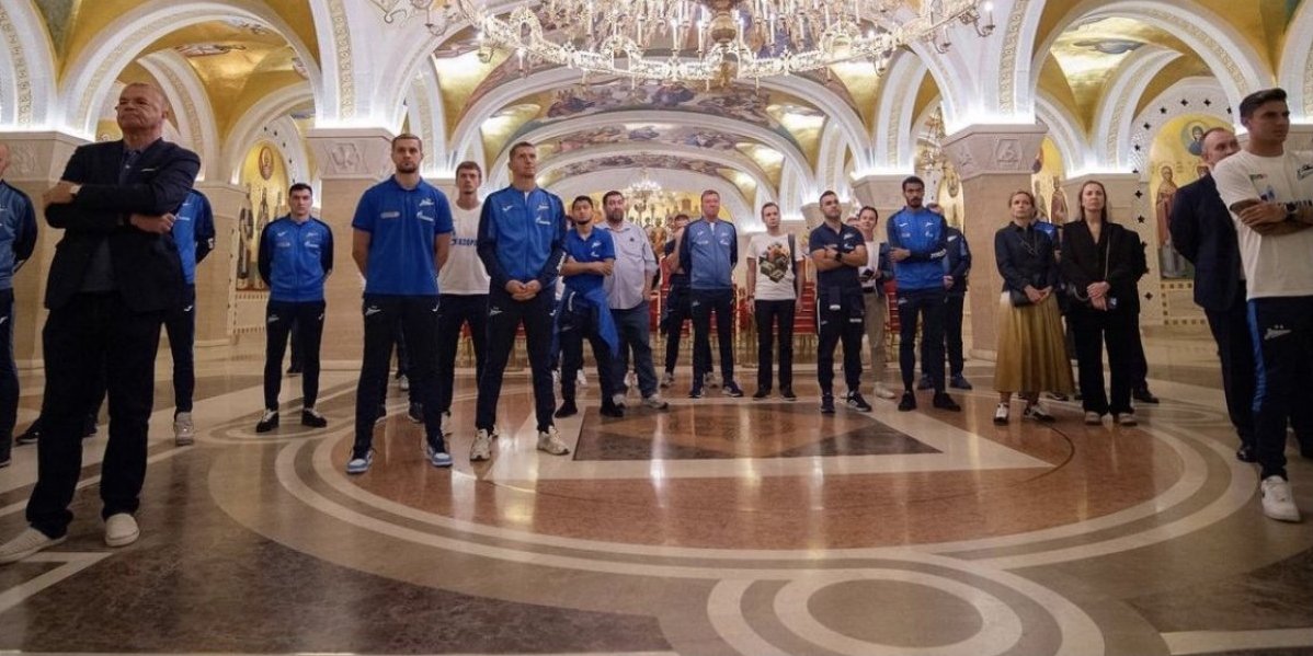 Ruski fudbaleri u srpskoj svetinji! Zvezdini gosti posetili Hram Svetog Save! (FOTO)
