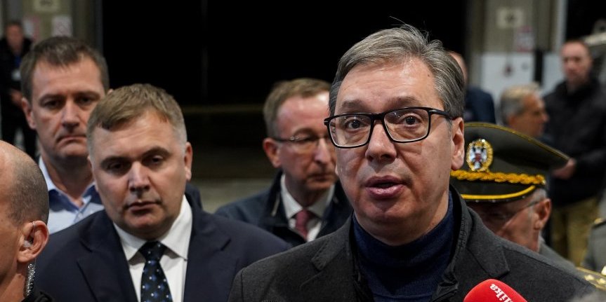 Ovo je prosečna plata u fabrici oklopnih vozila! Vučič obišao pogon: Moramo da povedemo računa o sebi, o sopstvenoj vojsci