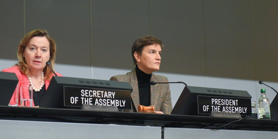 Ani Brnabić ukazana velika čast! Predsedava 148. Skupštinom Interparlamentarne unije u Ženevi (FOTO)