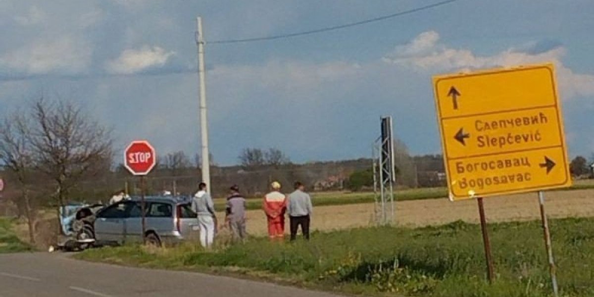 Pijani vozač vozio 4 putnika, pa izazvao nesreću! Teško povređene tri osobe, među njima i dete (11) (FOTO)