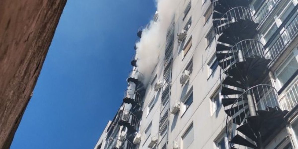 Užas: Izvučeno telo iz stana u požaru