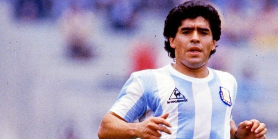 Maradona je izgubio Zlatnu loptu na partiji pokera? Sud zabranio da se proda