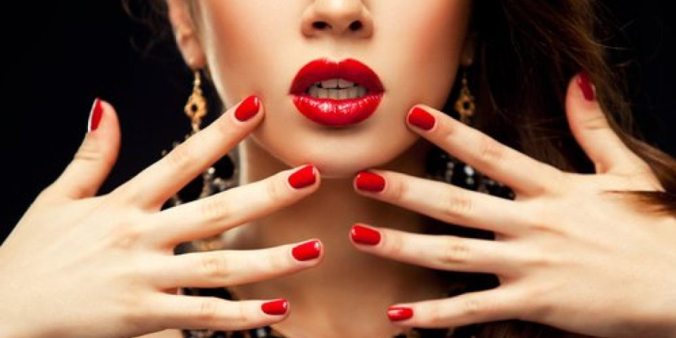 Jedno je zajedničko svim zavodnicama - Crveni nokti: Evo šta kaže teorija