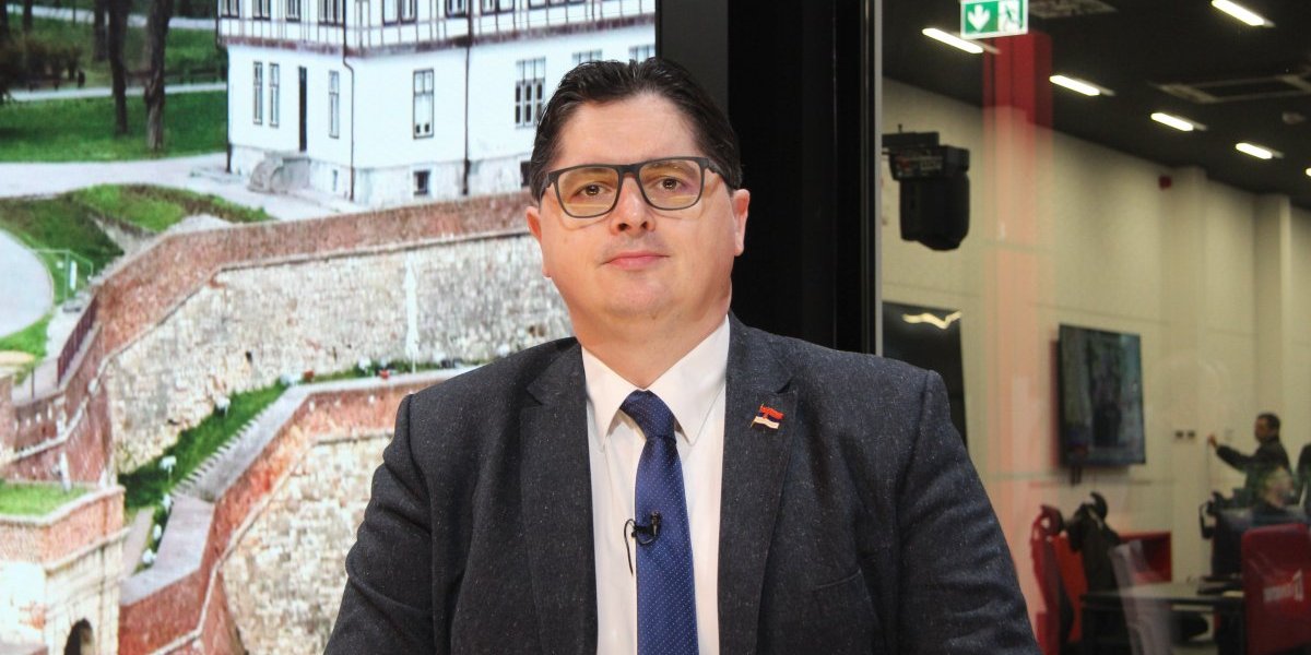 Mrdić radeći posao tužilaštva zadao poslednji udarac blokaderima: Prikupio dokaze za pad nadstrešnice!