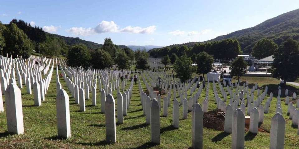 Tužilaštvo formiralo predmet u vezi spiska živih, a upisanih kao žrtve u Srebrenici!