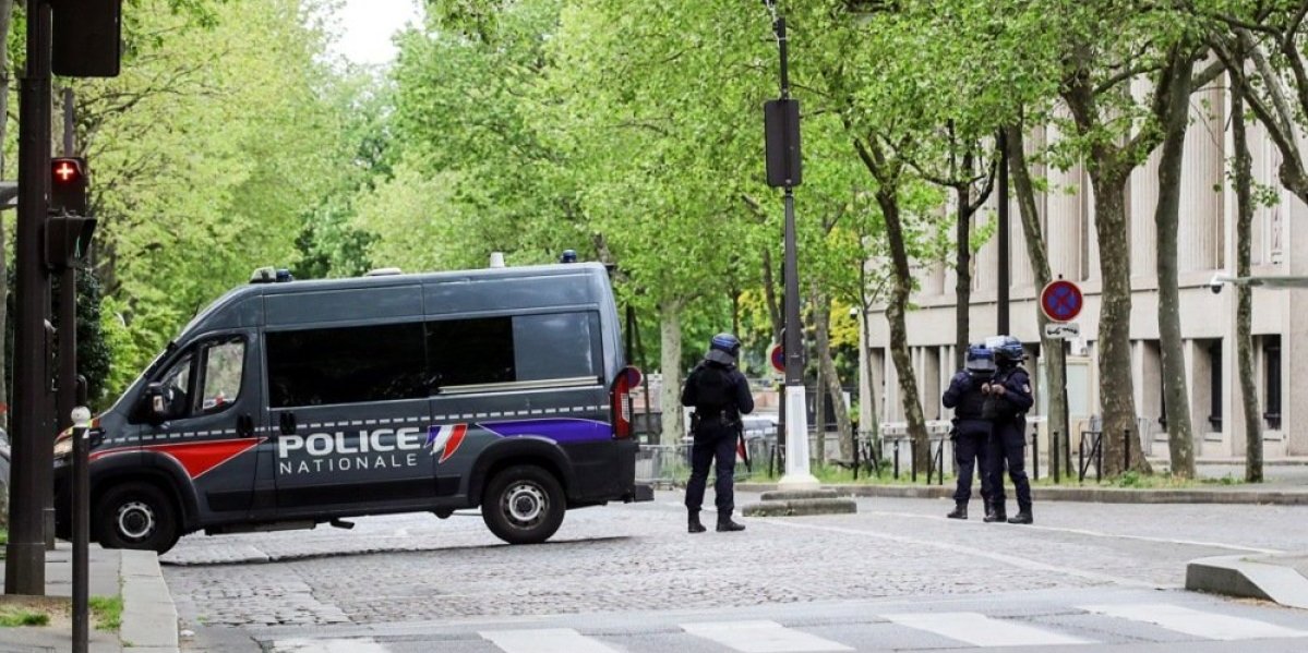 Jezivo otkriće: Pas naišao na spaljeno telo dečaka – policija sumnja na mafijašku egzekuciju