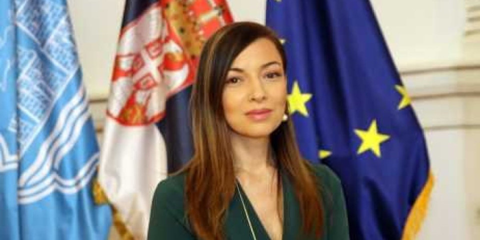 Mesarović glasala u Novom Sadu! Ministarka privrede obavila građansku dužnost