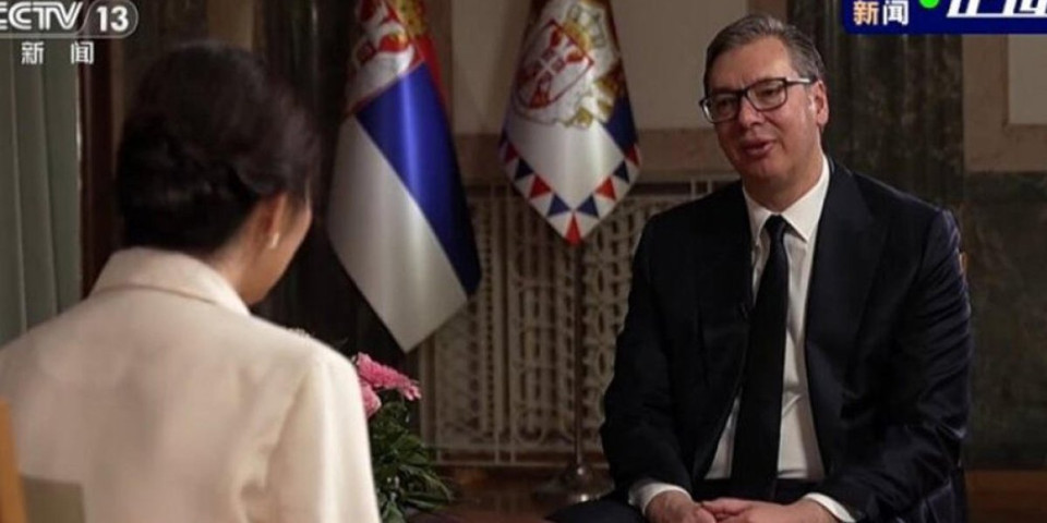 Spasao je više od 10.000 radnih mesta, smatramo ga prijateljem! Predsednik Vučić govorio za kineske medije uoči posete Si Đinpinga (FOTO)