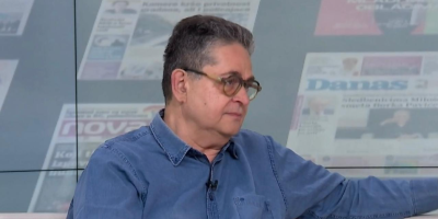 Nenad Šebek, jedan od mentora nasilnih blokadera, preko antisrpskog glasila pokušao je da obmane narod.