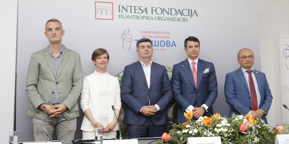 Banca Intesa pokrenula filantropsku organizaciju za sistemsku podršku zajednici! Donacijom opreme Univerzitetskoj dečjoj klinici Tiršova započela sa radom Intesa fondacija