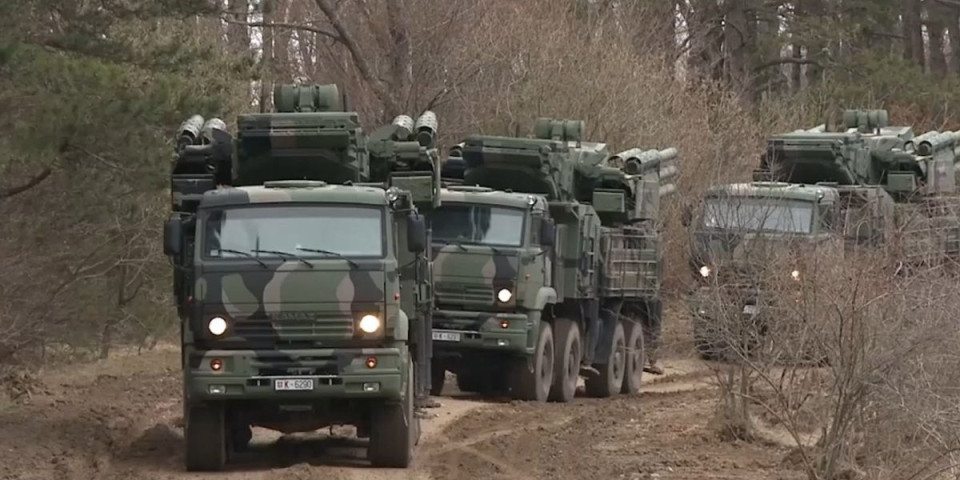 Grmljavina sa Pasuljanskih livada! Oklopne jedinice VS izvode gađanje, zabranjeno kretanje ljudi i motornih vozila!