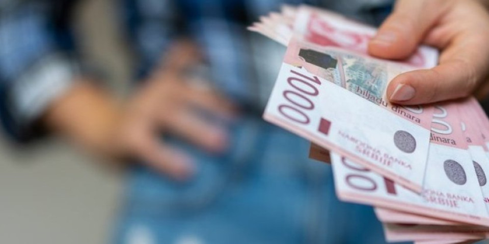 Strpala u džep 42 miliona od tuđih plata! Uhapšena privrednica iz Čačka zbog "mućki"