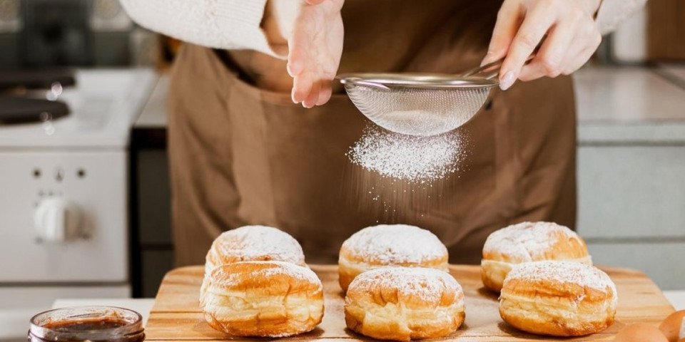 Recept za posne krofne za kojim domaćice lude! Gotove za sat vremena, savršeno mekane i vazdušaste