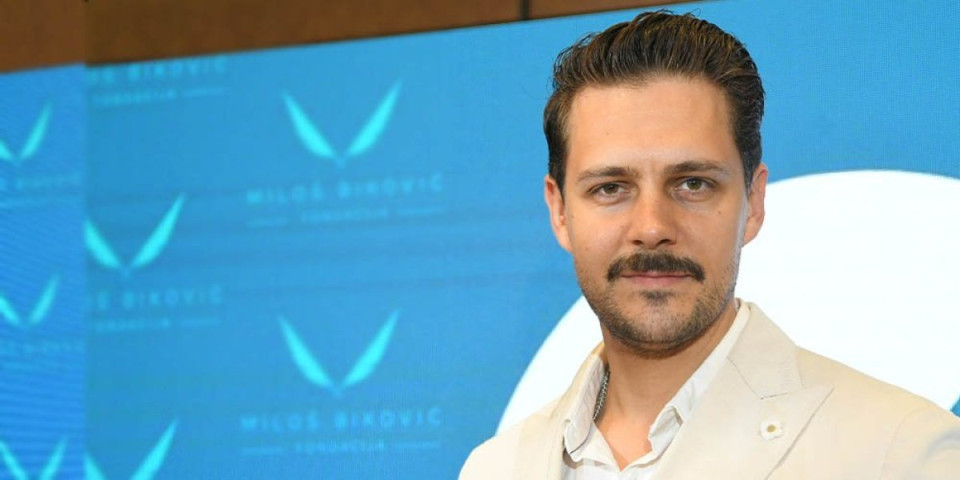 "Najvažniji kapital se ne meri novcem" Biković za Informer otkrio ko mu je na početku karijere bio vetar u leđa i zbog čega želi da pomogne mladima (VIDEO)