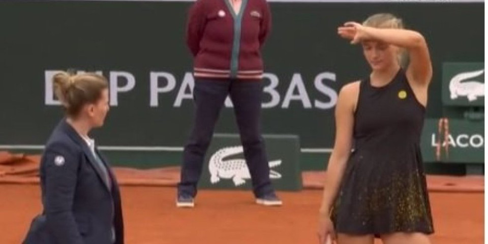 Lepotica zaradila čvorugu! Sudarile se sutkinja i teniserka usred meča (FOTO/VIDEO)