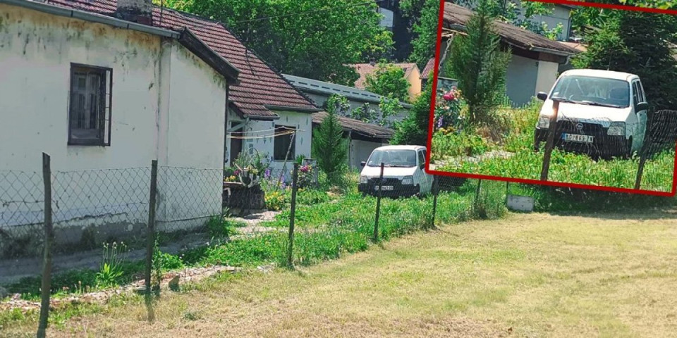 Prve fotografije iz Zemuna: Sin zbog penzije u kući zakopao oca pre osam godina (FOTO)