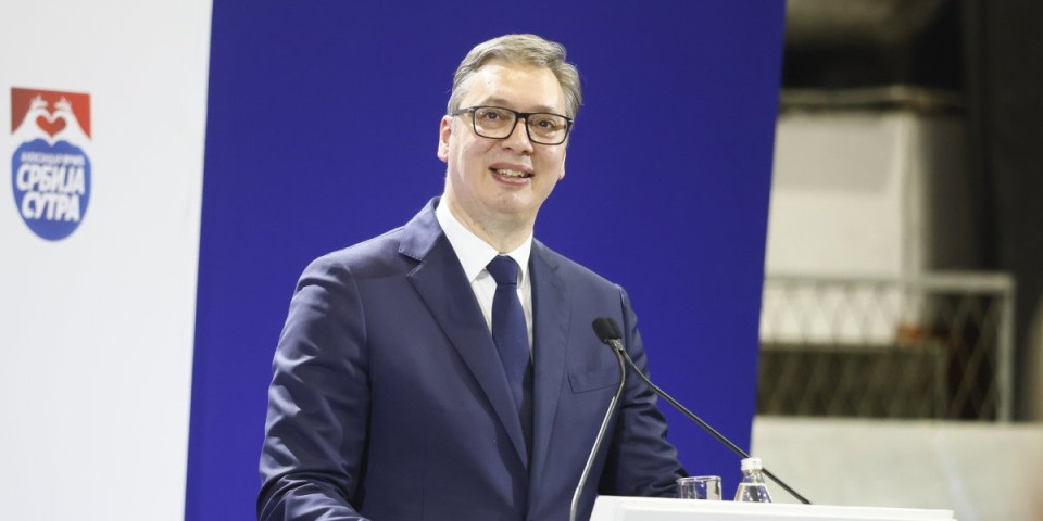 Tačno u 11 časova! Predsednik Vučić će prisustvovati predstavljanju novog kineskog brzog voza Soko