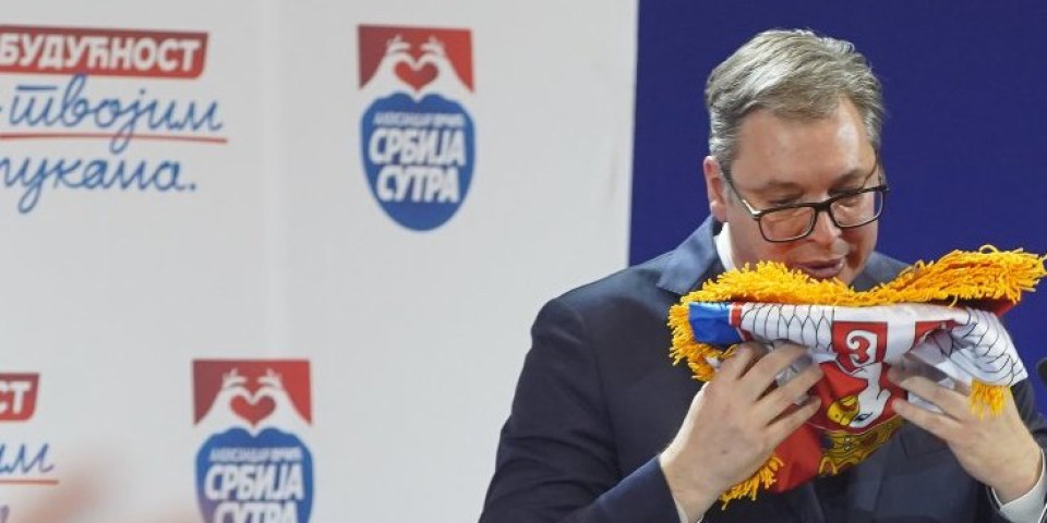 Monstruozno! Na Novoj S nikad brutalniji: Vučić će pasti - ili postepeno ili će ga streljati kao Čaušeskua! (VIDEO)
