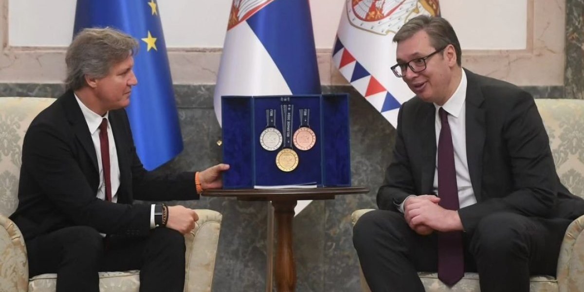Čast nam je da budemo domaćini jednog od najvećih prvenstava! Vučić se sastao sa predsednikom Evropske federacije vodenih sportova Silvom