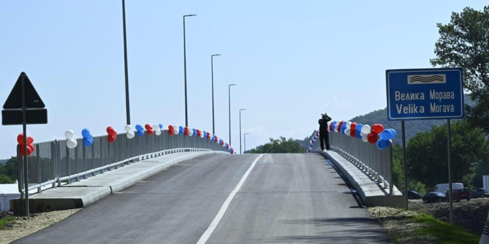 Otvoren most na Velikoj Moravi u selu Vojska, spojio Svilajnac i Jagodinu!