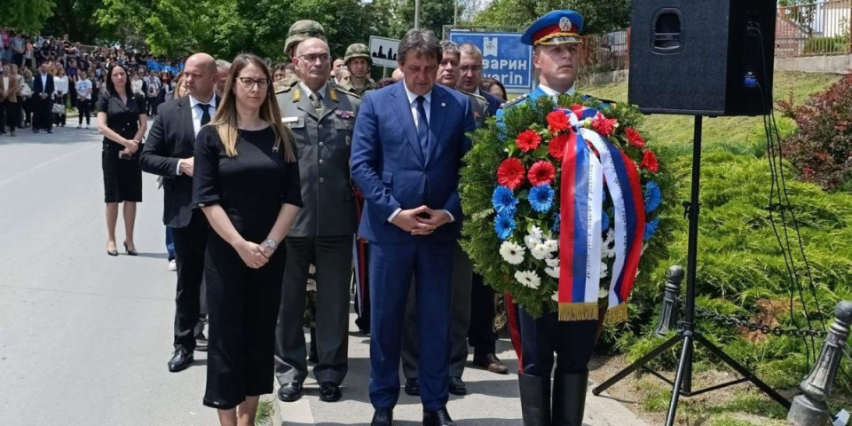 Obeležena 25. godišnjica stradanja na Varvarinskom mostu: "Neka 30. maj bude trajna opomena i upozorenje, čuvamo sećanje na žrtve“