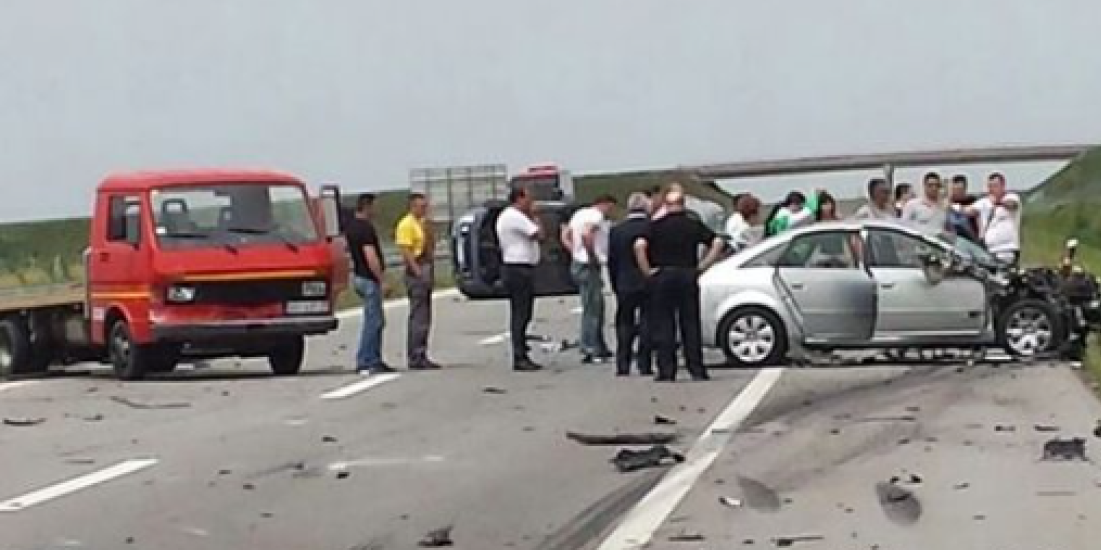 Pevač doživeo tešku saobraćajku: Jedva izvukao živu glavu, a sada podelio i fotografiju smrskanog automobila