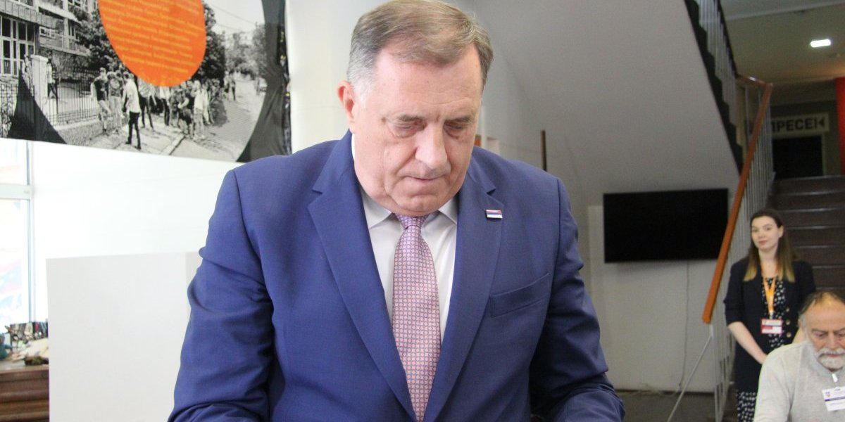 Dodik uspešno operisan! Predsednik Srpske prebačen na Intenzivnu negu