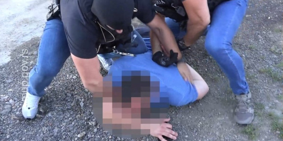 Uhapšen jedan od napadača iz Borče: Brutalno pretukli muškarca koji je hitno operisan u UC