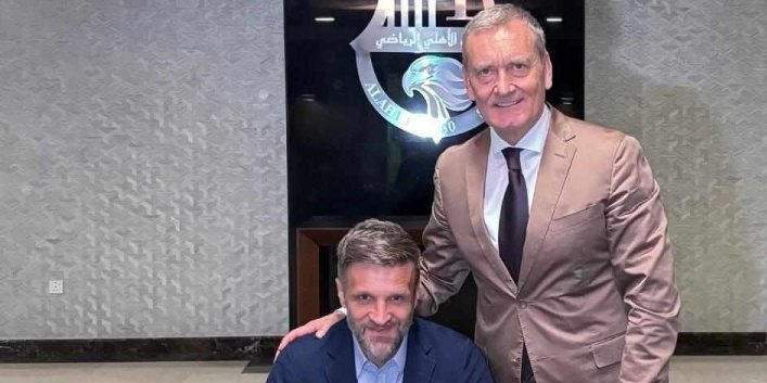 Stojadinović odveo trenera u Al Ahli! Od plate boli glava