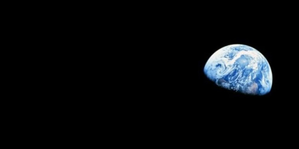 (UZNEMIRUJUĆI VIDEO) Šokantan kraj čoveka koji je snimio ovu fotografiju i ušao u istoriju! Kosmonat Apola 8 poleteo avionom, nije slutio šta će se dogoditi!